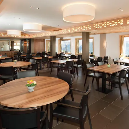 Otel Golfhotel Riederhof 4*